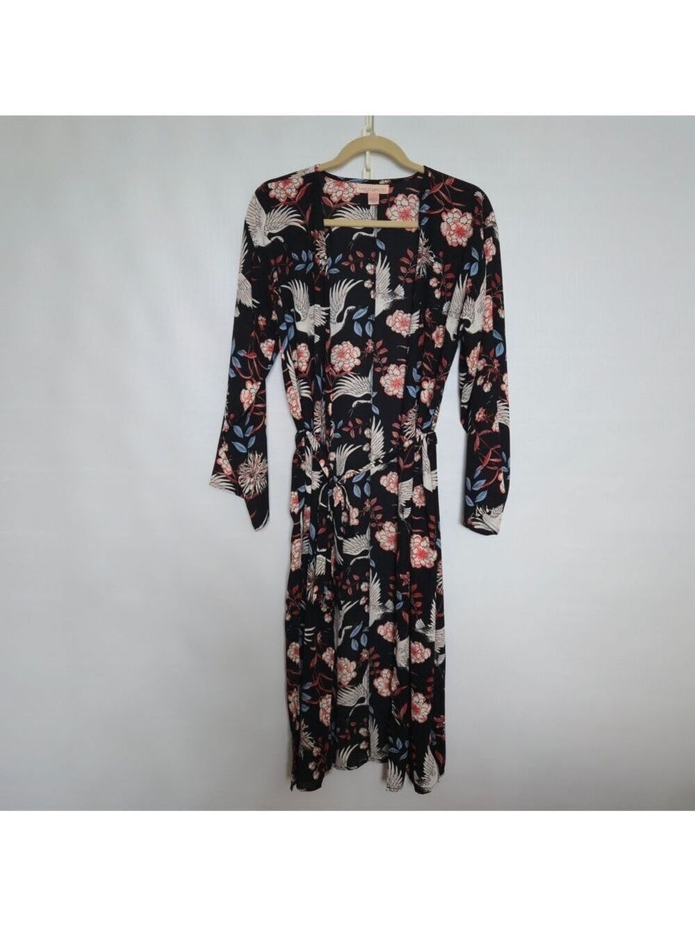 BAND OF GYPSIES KIMONO ROBE FLORAL BIRDS BLACK WHITE SIZE SMALL